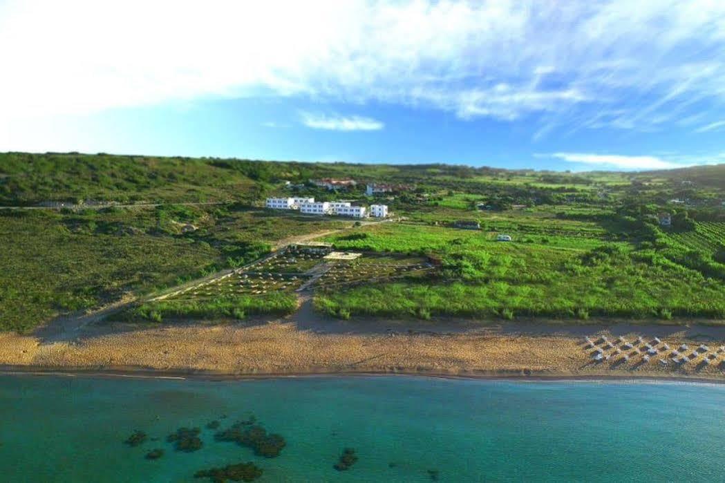 בוזקאדה Sukha Inn Hotel & Beach מראה חיצוני תמונה