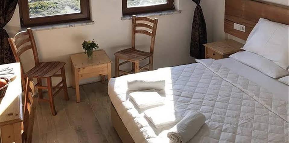 בוזקאדה Sukha Inn Hotel & Beach מראה חיצוני תמונה
