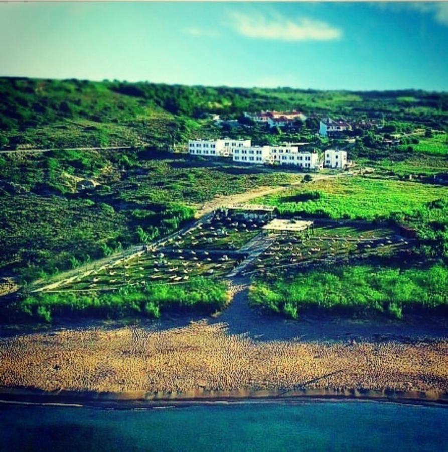 בוזקאדה Sukha Inn Hotel & Beach מראה חיצוני תמונה